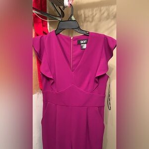DKNY Women's Flutter sleeves V-neck Jumpsuit,  size 6
